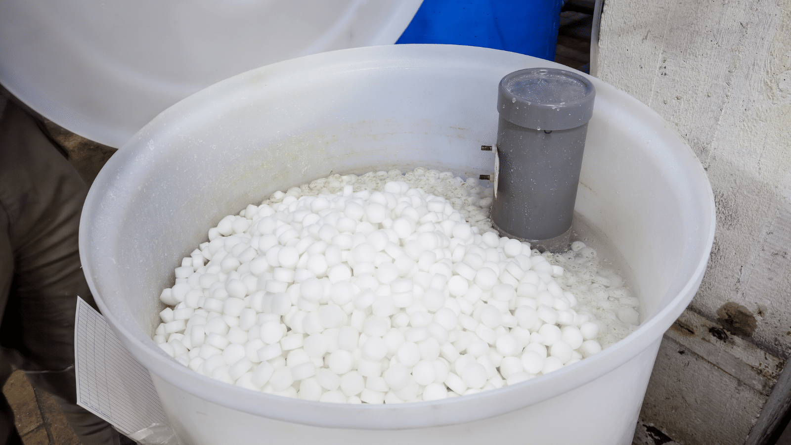Water softener salt usage
